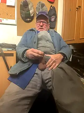 oldgayman online show from 11-28-25, 06:38