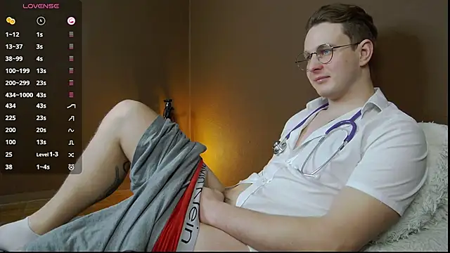 Snapshot of charlie_smiley chatting on 12-01-24, 07:14 charlie smiley online show from 12-01-24, 07:14