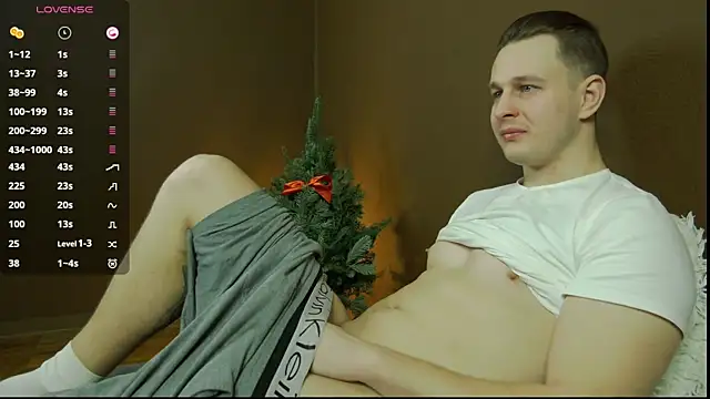 Snapshot of charlie_smiley chatting on 01-05-25, 04:04 charlie smiley online show from 01-05-25, 04:04