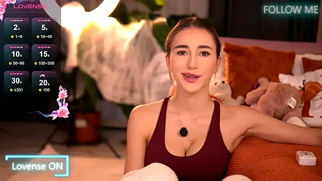 EmilyRaymont online show from 10-30-25, 04:36