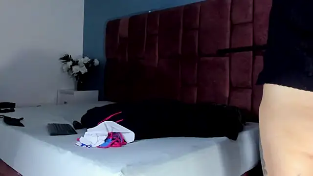 NinaInk online show from 01-22-25, 12:06