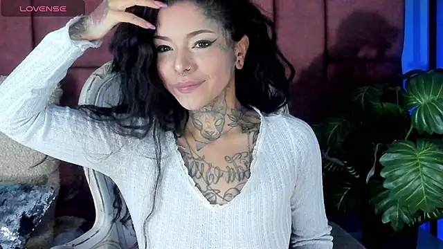 NinaInk online show from 01-26-25, 12:33