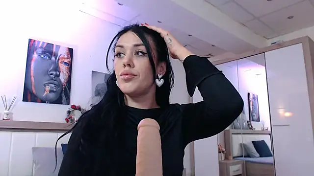 LaylaCruzRose online show from 12-10-24, 02:27