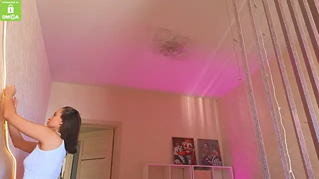 Katy perry  online show from 10-16-25, 03:40