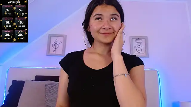 Snapshot of Tifanny_grey chatting on 01-25-25, 08:53 Tifanny grey online show from 01-25-25, 08:53