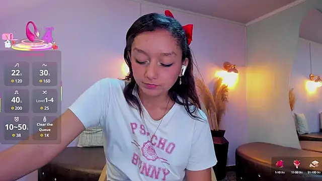 Snapshot of katy_sweet19 chatting on 03-18-25, 12:38 katy sweet19 online show from 03-18-25, 12:38