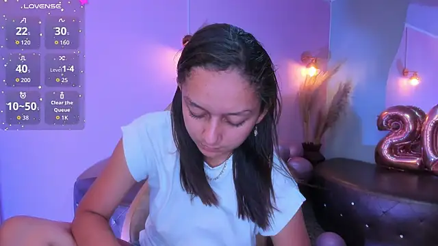 Snapshot of katy_sweet19 chatting on 09-11-25, 06:08 katy sweet19 online show from 09-11-25, 06:08