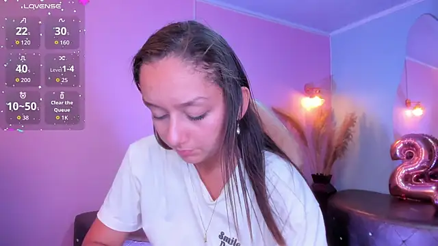 Snapshot of katy_sweet19 chatting on 09-12-25, 06:19 katy sweet19 online show from 09-12-25, 06:19