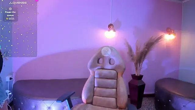 Snapshot of katy_sweet19 chatting on 10-02-25, 06:26 katy sweet19 online show from 10-02-25, 06:26