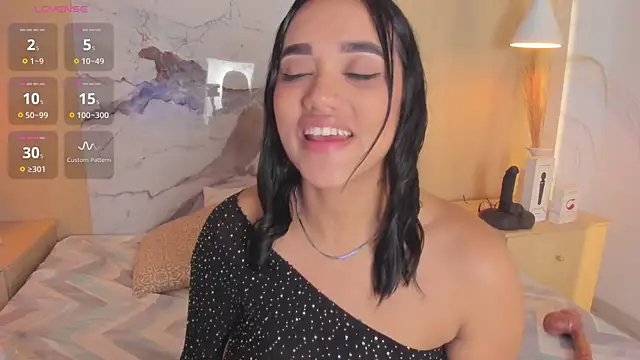 Snapshot of ElaEndez_ chatting on 02-04-25, 12:44 ElaEndez  online show from 02-04-25, 12:44