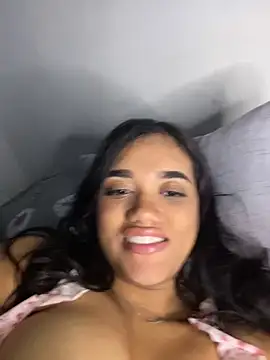 Snapshot of ElaEndez_ chatting on 09-25-25, 11:19 ElaEndez  online show from 09-25-25, 11:19