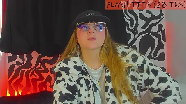 Snapshot of tekila__ chatting on 10-16-25, 07:37 tekila online show from 10-16-25, 07:37