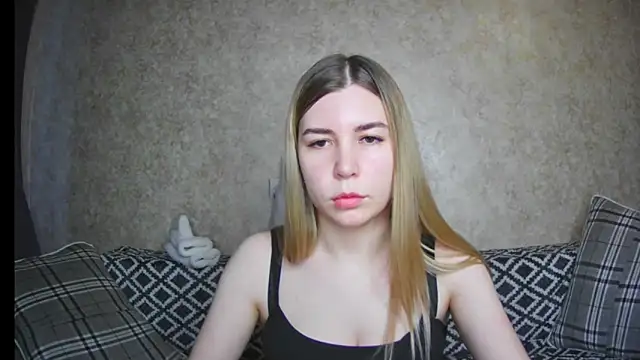 ElllaNuar online show from 12-16-24, 07:04