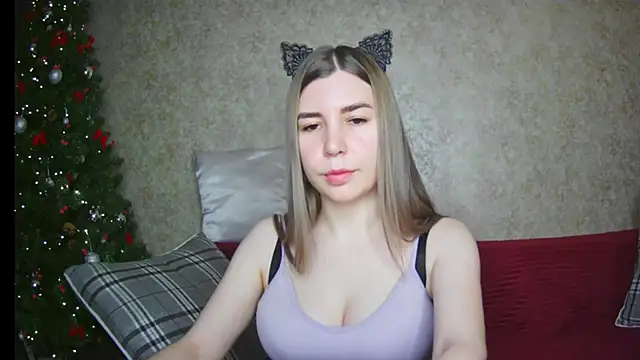 ElllaNuar online show from 01-15-25, 04:57