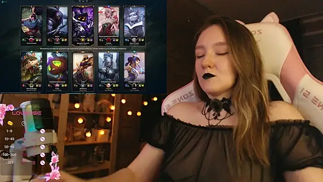 MoonlishSiren online show from 10-31-25, 06:09