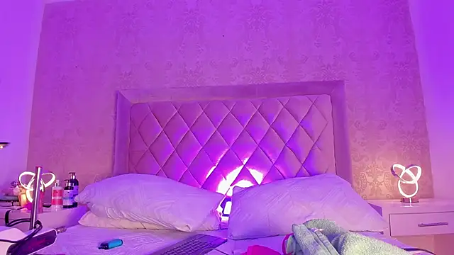 Snapshot of MelodyBliss chatting on 01-03-25, 04:22 MelodyBliss online show from 01-03-25, 04:22