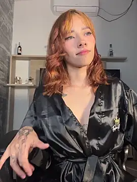 Snapshot of MelodyBliss chatting on 02-13-25, 01:08 MelodyBliss online show from 02-13-25, 01:08