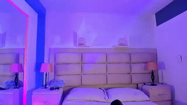 Snapshot of MelodyBliss chatting on 10-14-25, 05:19 MelodyBliss online show from 10-14-25, 05:19