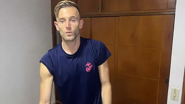 Snapshot of aquilesmade chatting on 12-12-24, 12:27 aquilesmade online show from 12-12-24, 12:27