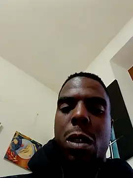 Snapshot of blackman933z chatting on 10-26-25, 04:35 blackman933z online show from 10-26-25, 04:35