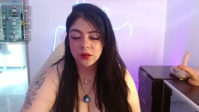 Snapshot of Layna_cold chatting on 02-20-26, 12:38 Layna cold online show from 02-20-26, 12:38