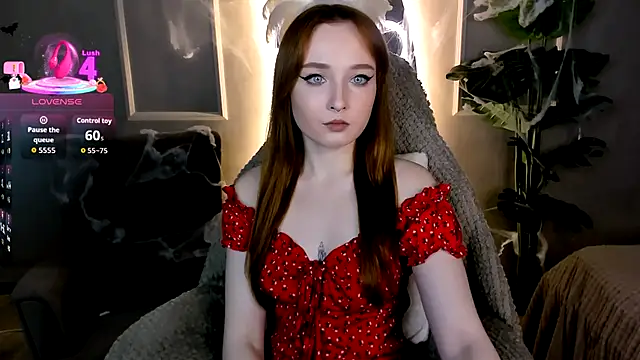 Emma Chery online show from 10-18-25, 01:34