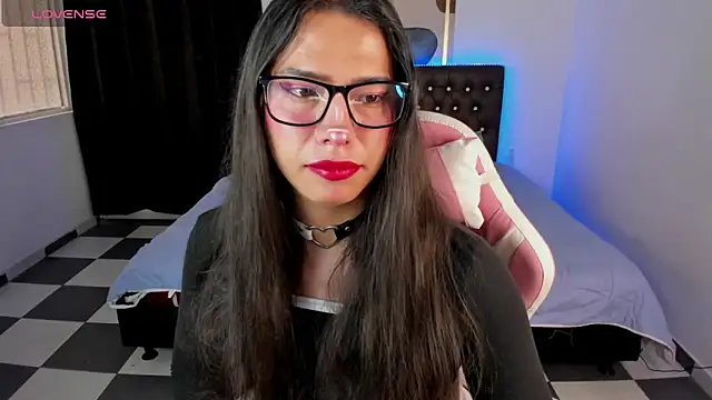 paula kawaiifu  online show from 01-08-25, 05:15