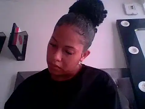 Snapshot of Kitra_New chatting on 09-16-25, 12:50 Kitra New online show from 09-16-25, 12:50