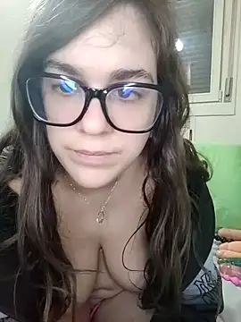 Snapshot of Miachan_LaGattinaVogliosa chatting on 02-15-26, 01:31 Miachan LaGattinaVogliosa online show from 02-15-26, 01:31