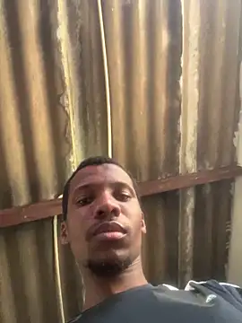 Snapshot of DManL chatting on 03-19-26, 05:33 DManL online show from 03-19-26, 05:33