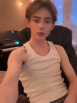 Ohnosashaa online show from 10-13-25, 03:01