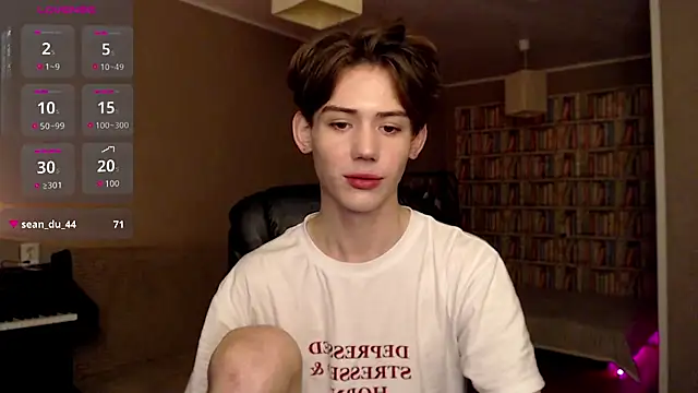 Ohnosashaa online show from 12-17-25, 10:21