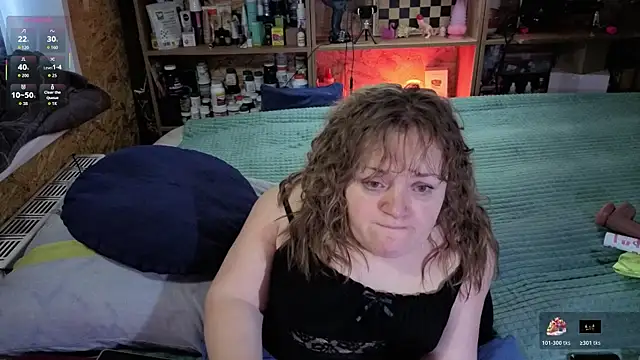 MiniNatalie online show from 11-16-25, 03:12