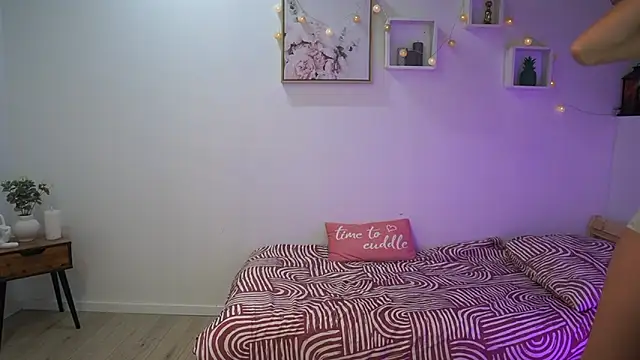 Amai  Liu online show from 11-13-25, 07:02