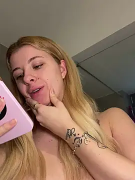 Mia-Minou online show from 02-06-25, 12:05