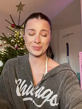 Mia-Minou online show from 12-20-25, 02:35