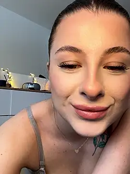 Mia-Minou online show from 01-09-26, 11:24