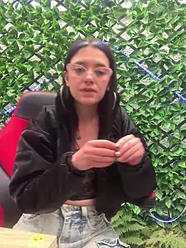 Isabella 21x online show from 01-13-25, 06:49