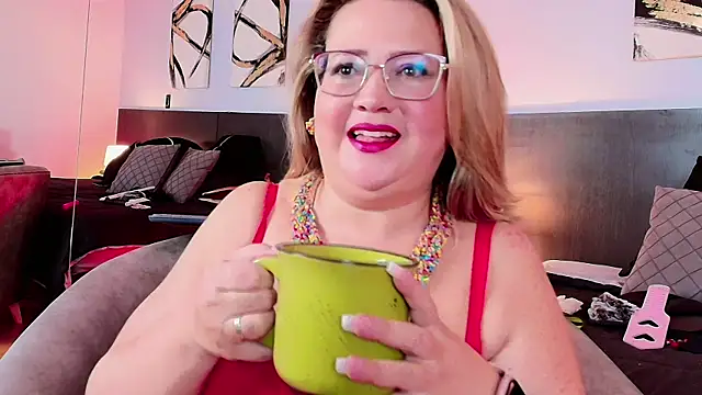 MartinaCaycedo online show from 01-09-25, 09:27