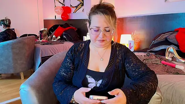 MartinaCaycedo online show from 02-09-25, 03:23