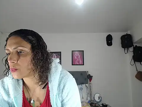 Snapshot of Corina_hot chatting on 11-30-25, 06:34 Corina hot online show from 11-30-25, 06:34