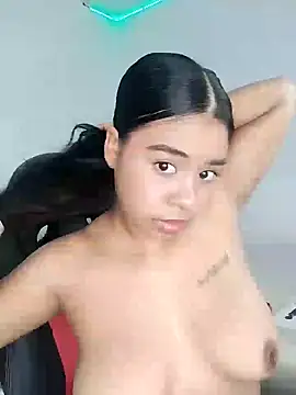 Fanny Klean online show from 12-22-24, 02:16