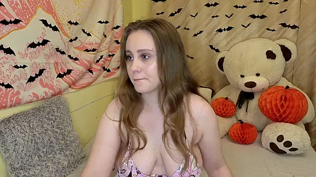 Sellya Houston online show from 10-22-25, 08:19