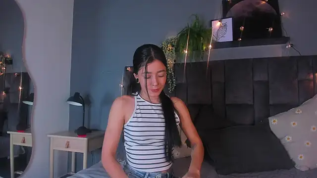 AmyPalmmer online show from 10-15-25, 11:43