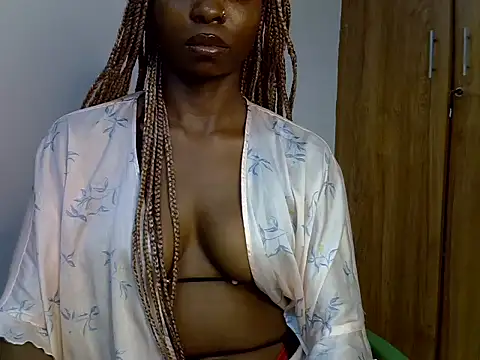 Snapshot of Nubian-Queen- chatting on 02-09-25, 07:30 Nubian-Queen- online show from 02-09-25, 07:30