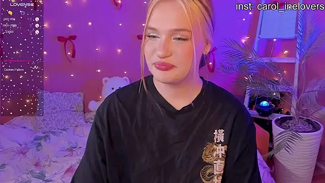 CarolineLovers online show from 01-15-26, 10:57