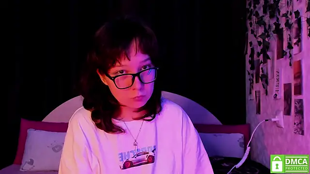 dreamgirllovee online show from 10-04-25, 01:25