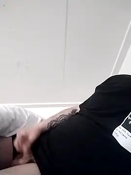 Snapshot of blak1093 chatting on 01-23-25, 06:24 blak1093 online show from 01-23-25, 06:24