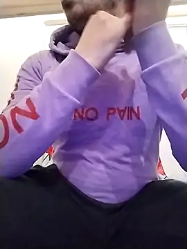 Snapshot of blak1093 chatting on 01-25-25, 04:45 blak1093 online show from 01-25-25, 04:45