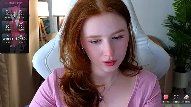 Snapshot of Meow_babe chatting on 02-19-25, 01:17 Meow babe online show from 02-19-25, 01:17